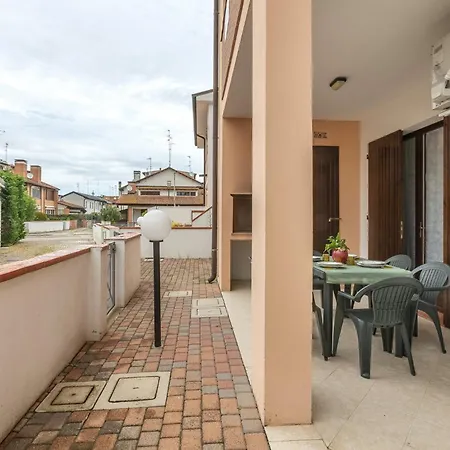 Guesthost - With Parking Villa Lido delle Nazioni